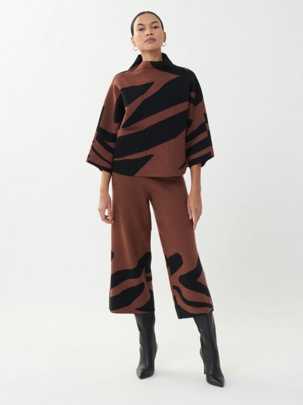 Joseph Ribkoff 2-Piece Size XL Animal Jacquard Print - Black/Toffee